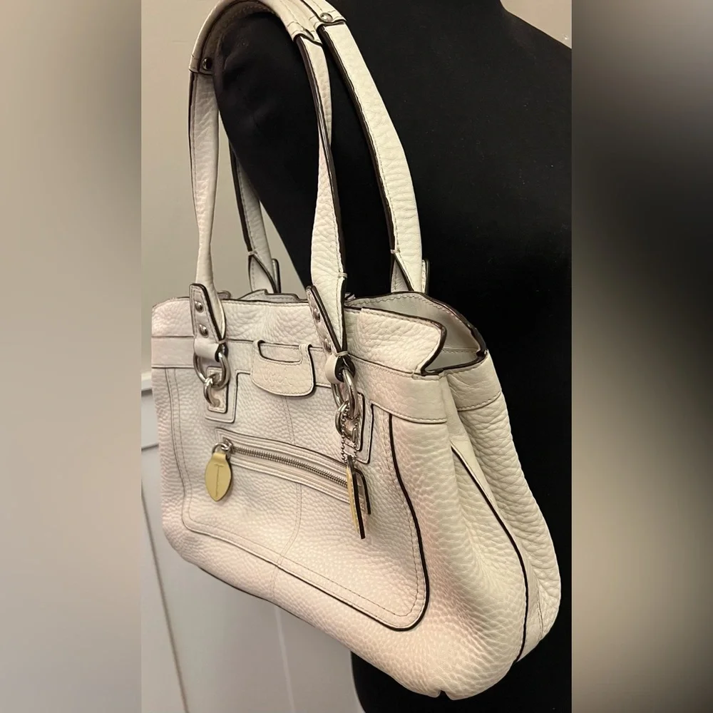 Sold - Picture 2 of 8